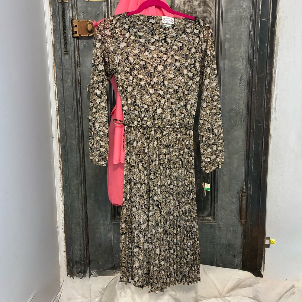 S NWT Vintage 70s  80s brown calico Floral boho sheer long sleeve fit flare midi